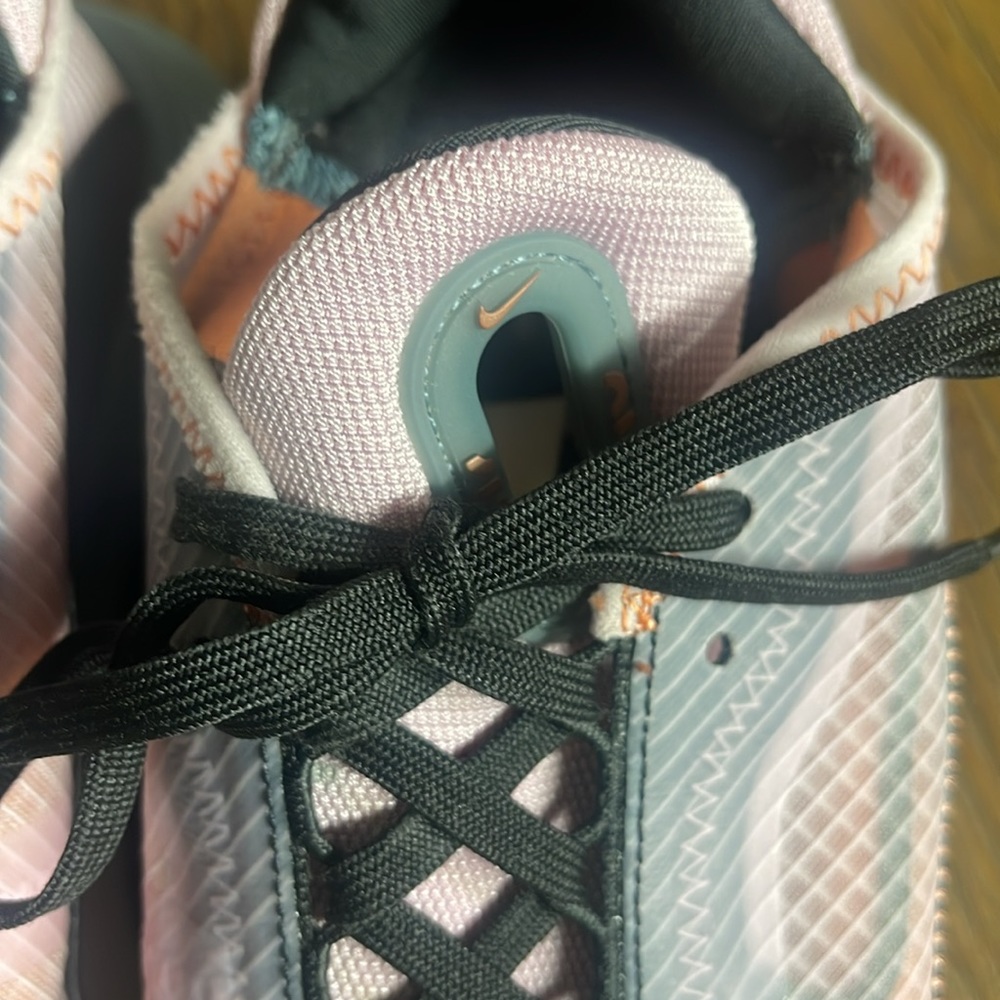 Nike Air Max 2090 pink and black. Used but Great condition! - Picture 9 of 16